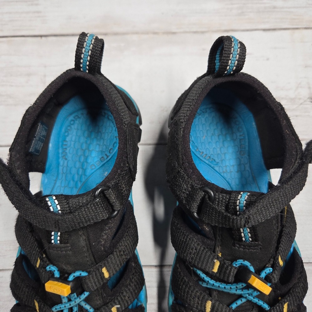 Keen Seacamp II CNX Hybrid Sport Sandal Unisex Kids 12 Black Blue 1025128 - Picture 2 of 7